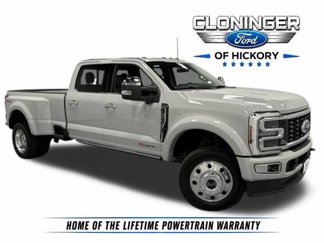 Certified 2026 Ford F450 Platinum w/ Platinum Plus Package