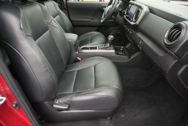 Used 2021 Toyota Tacoma TRD Off-Road image 19