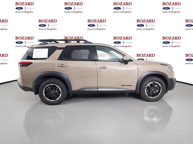 Used 2025 Nissan Pathfinder Rock Creek AWD/4WD image 9