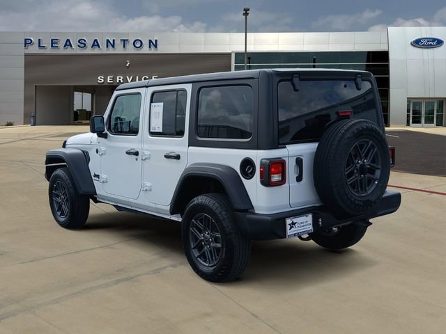 Used 2025 Jeep Wrangler Unlimited Sport AWD/4WD image 3
