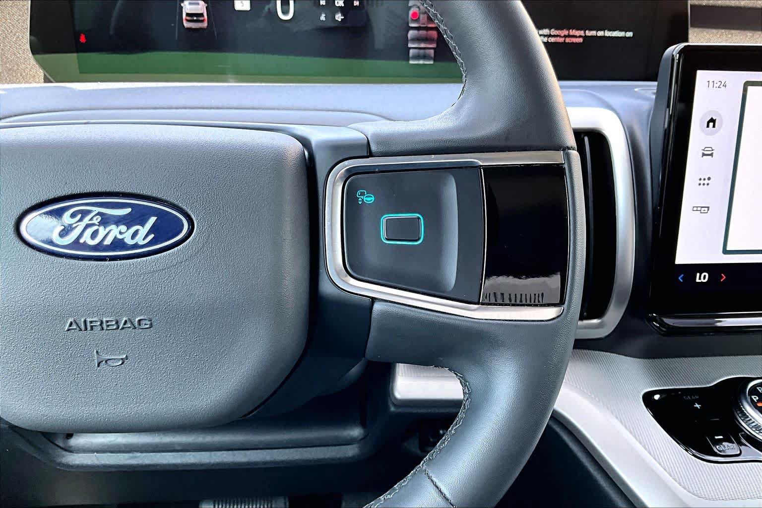 Certified 2025 Ford Expedition Active RWD image 25