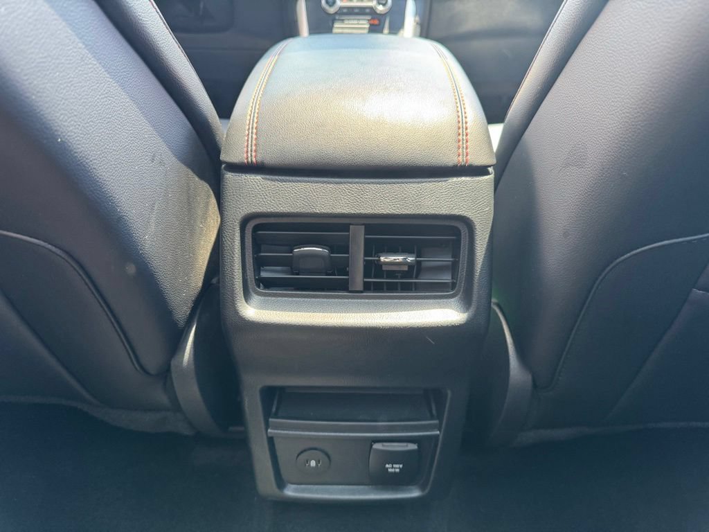 Certified 2024 Ford Edge ST-Line w/ Class II Trailer Tow Package AWD/4WD image 10