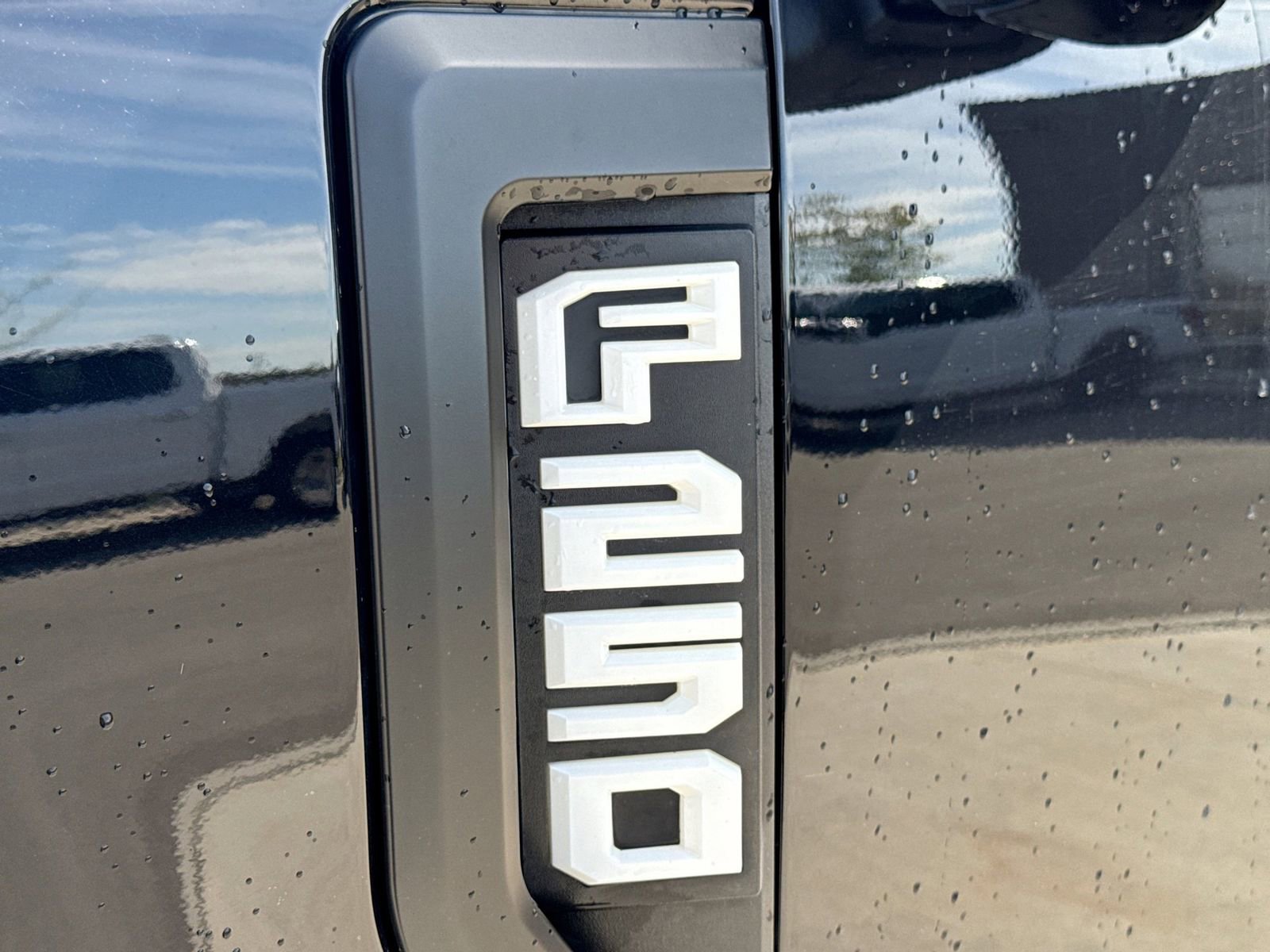 Certified 2022 Ford F250 Lariat w/ Tremor Off-Road Package AWD/4WD image 15