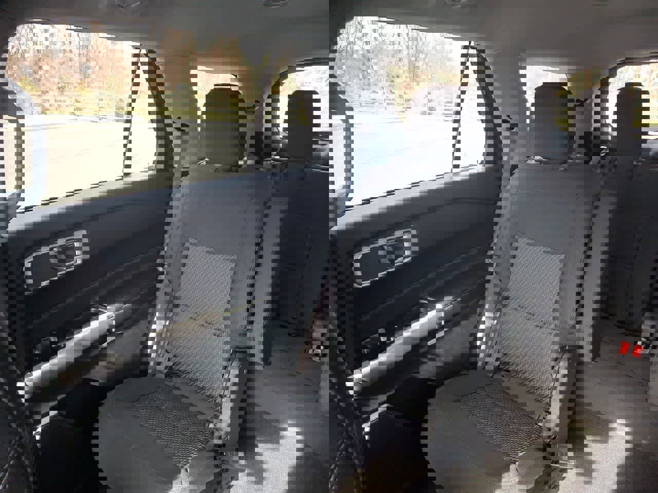 Certified 2024 Ford Explorer XLT image 12