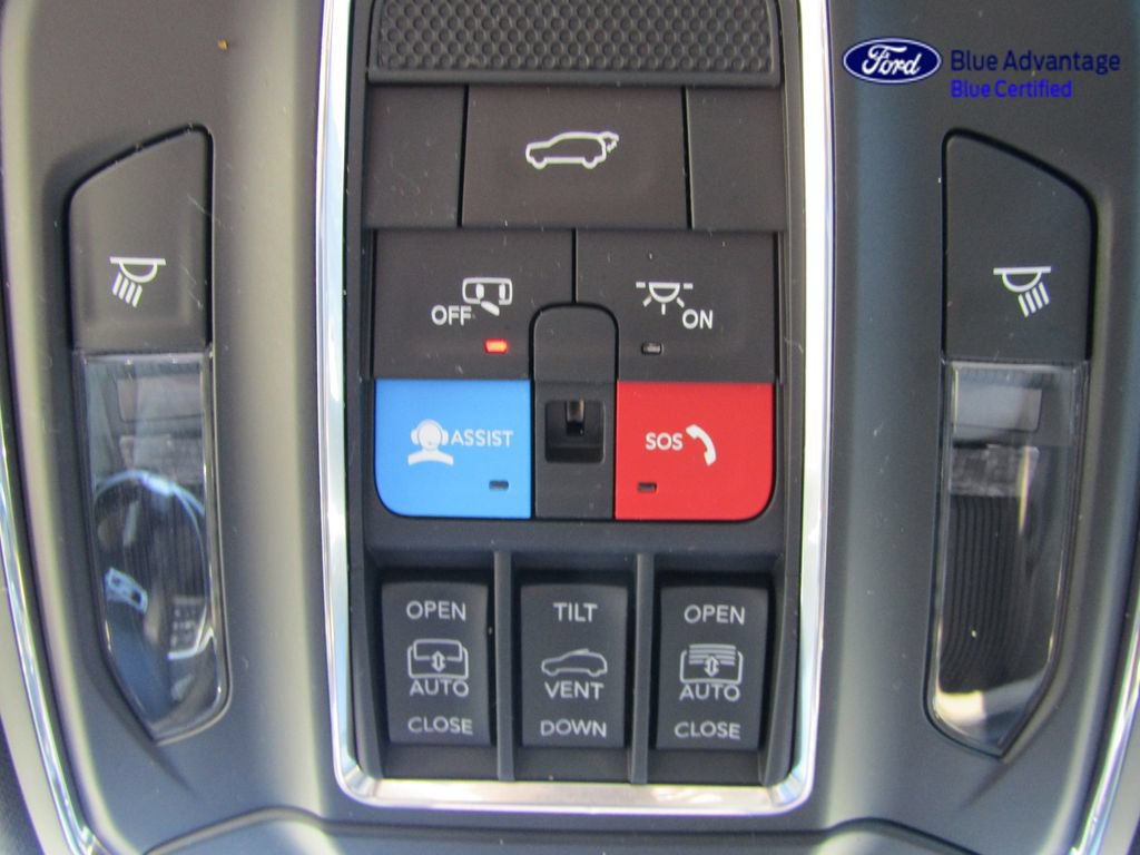 Used 2024 Jeep Grand Cherokee L Limited w/ Luxury Tech Group II AWD/4WD image 42