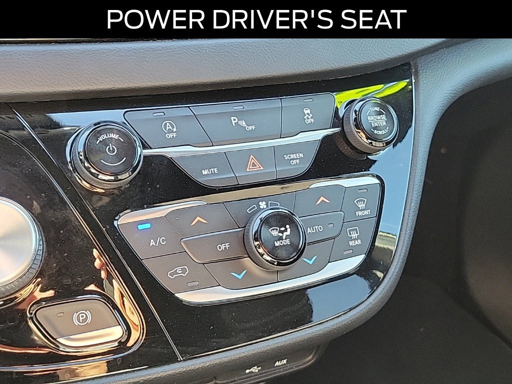 Used 2018 Chrysler Pacifica Touring Plus w/ S Appearance Package FWD image 31