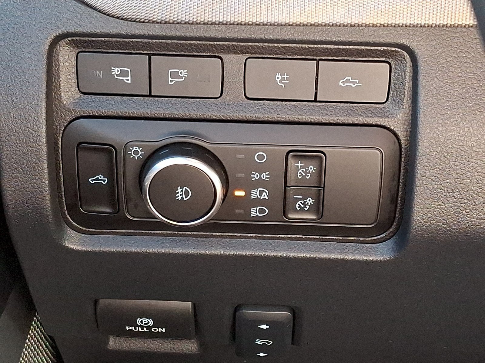 Certified 2024 Ford F250 Platinum AWD/4WD image 25