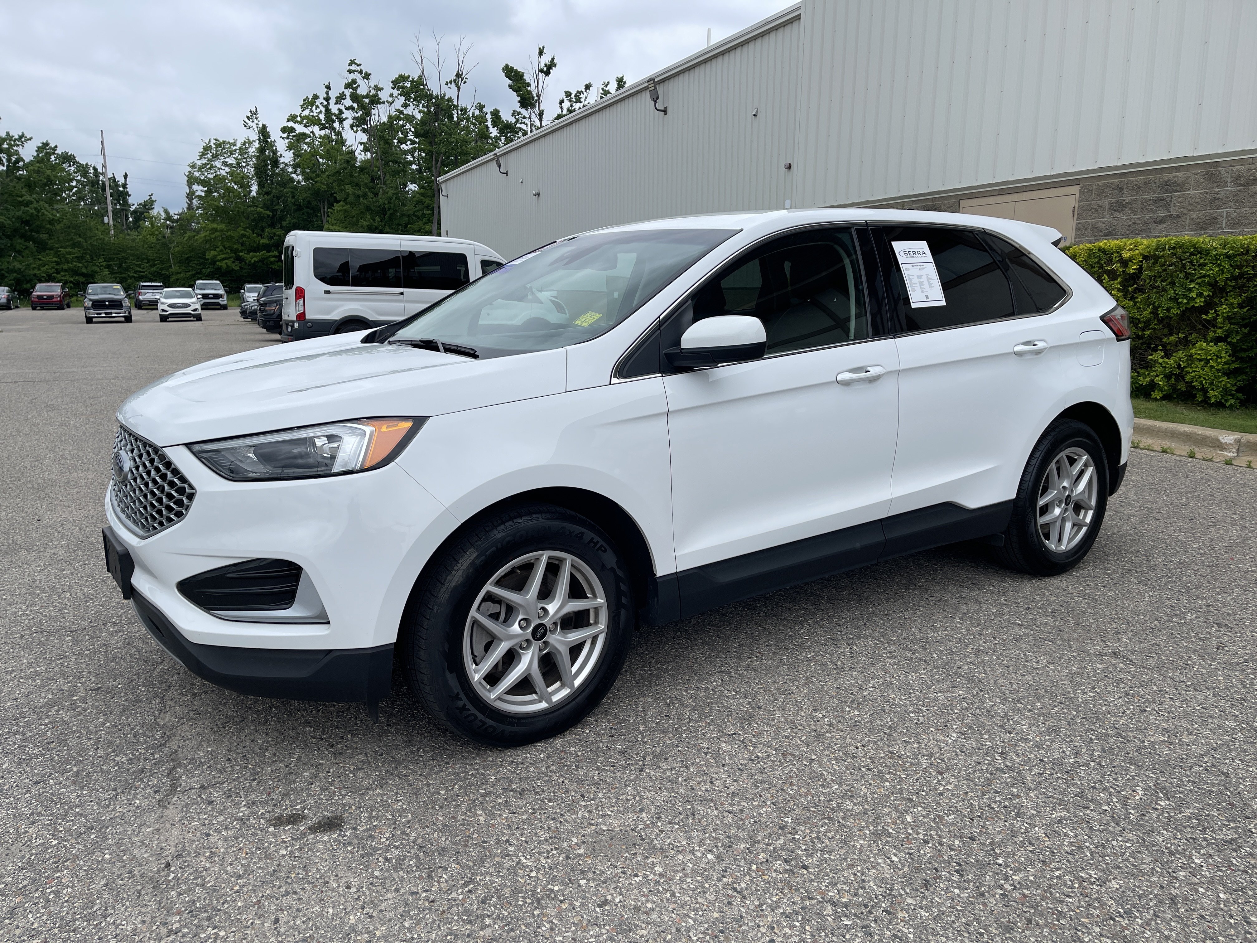 Certified 2023 Ford Edge SEL AWD/4WD image 2