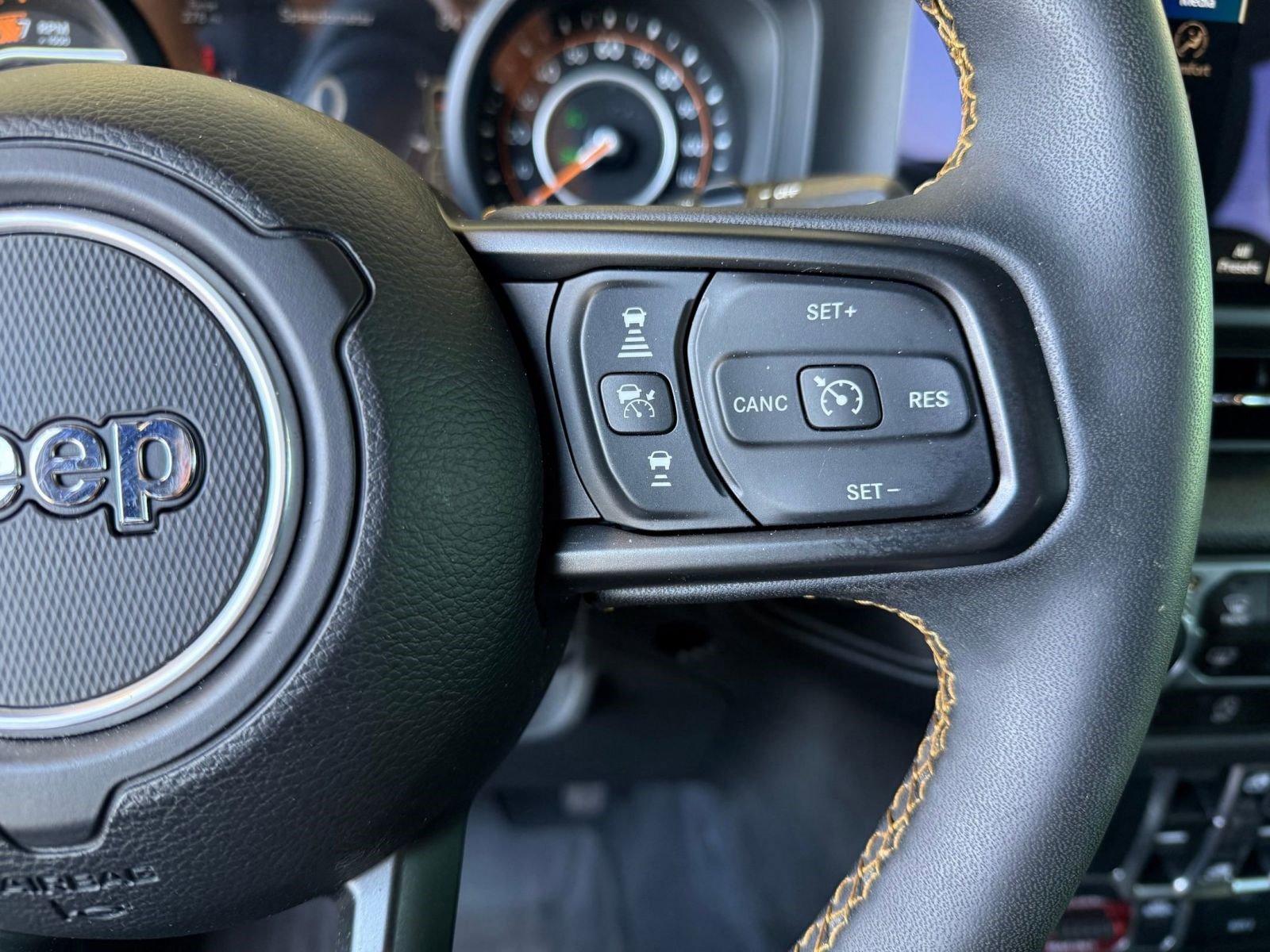 Used 2024 Jeep Wrangler Unlimited Sport AWD/4WD image 28