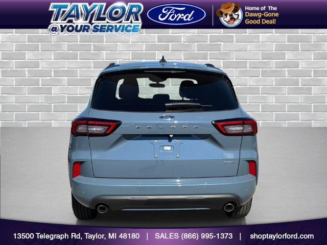 Certified 2023 Ford Escape ST-Line w/ Tech Pack #1 AWD/4WD image 4