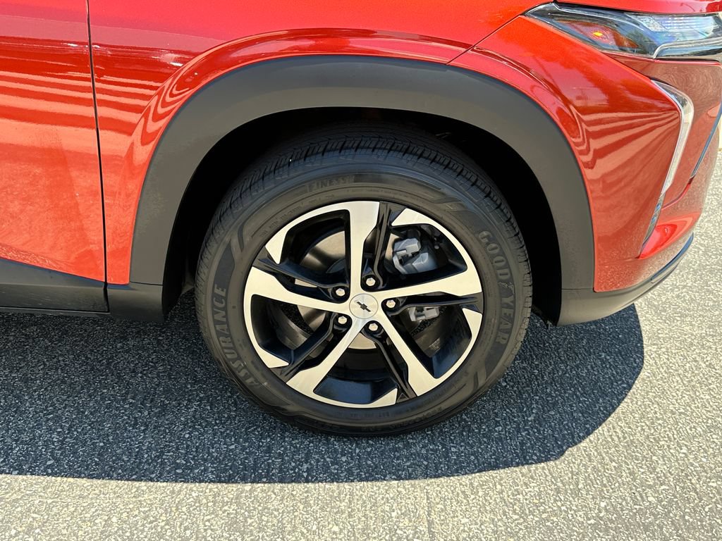 Used 2024 Chevrolet Trax RS w/ Driver Confidence Package FWD image 14