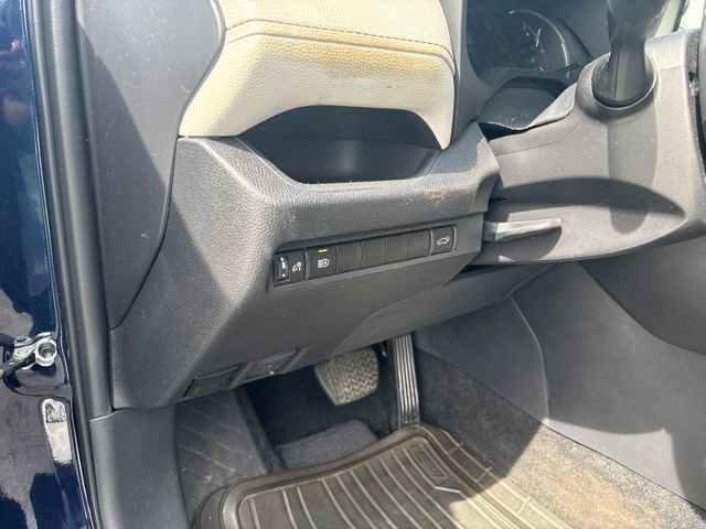 Used 2025 Toyota RAV4 XLE w/ Convenience Package FWD image 15