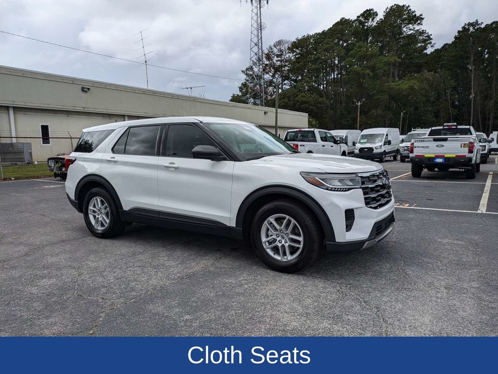 Certified 2026 Ford Explorer Active RWD image 2