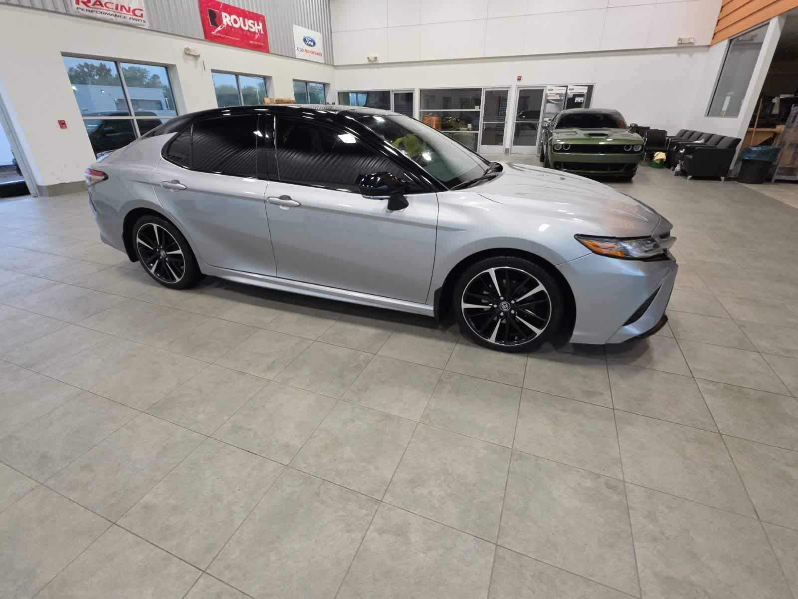 Used 2019 Toyota Camry FWD image 5