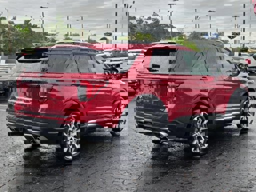 Certified 2025 Ford Explorer Platinum w/ Ultimate Package image 5