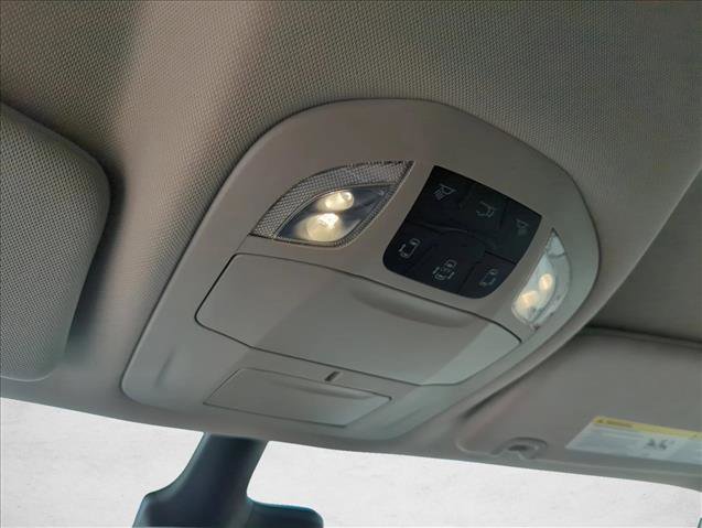 Used 2023 Chrysler Pacifica Touring-L FWD image 14