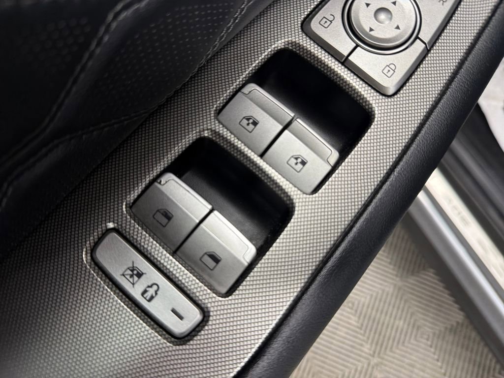 Used 2020 Hyundai Palisade Limited image 18