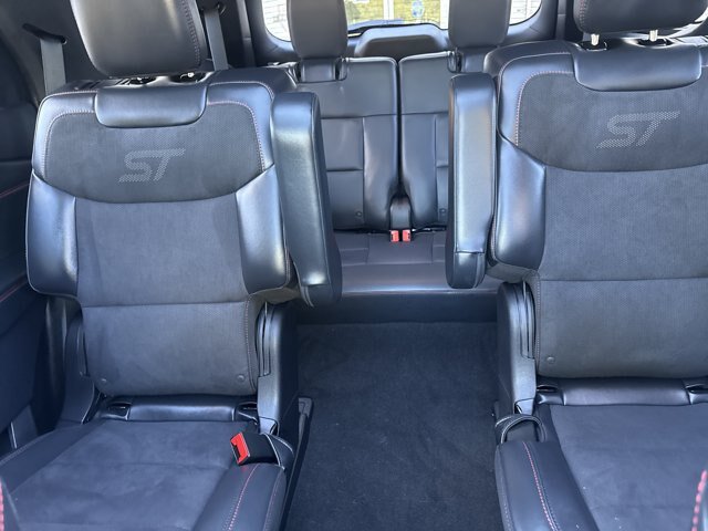Certified 2025 Ford Explorer ST AWD/4WD image 17