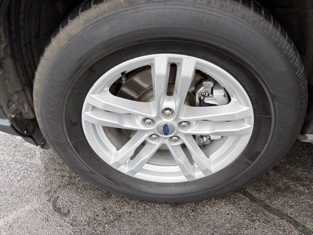 Certified 2024 Ford Explorer XLT w/ Equipment Group 202A AWD/4WD image 27