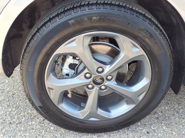 Certified 2024 Ford Escape ST-Line w/ Tech Pack #1 AWD/4WD image 27