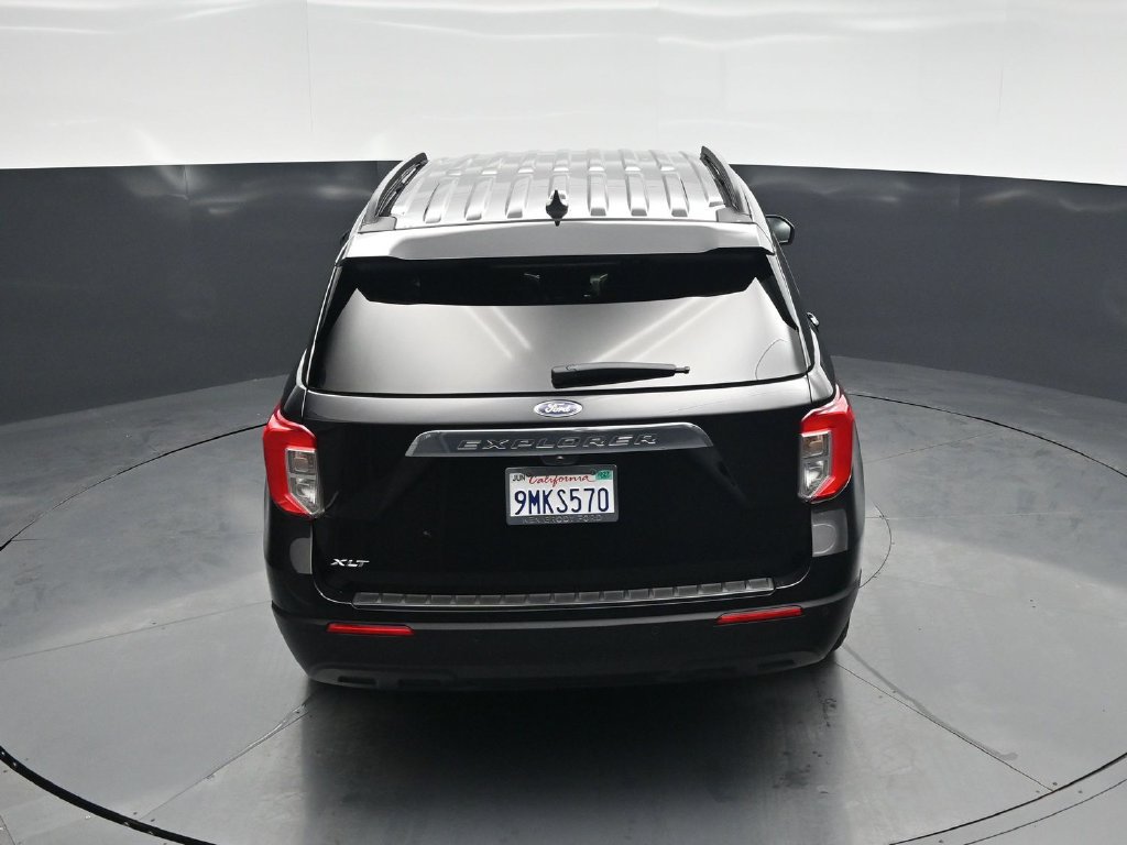 Certified 2024 Ford Explorer XLT RWD image 42