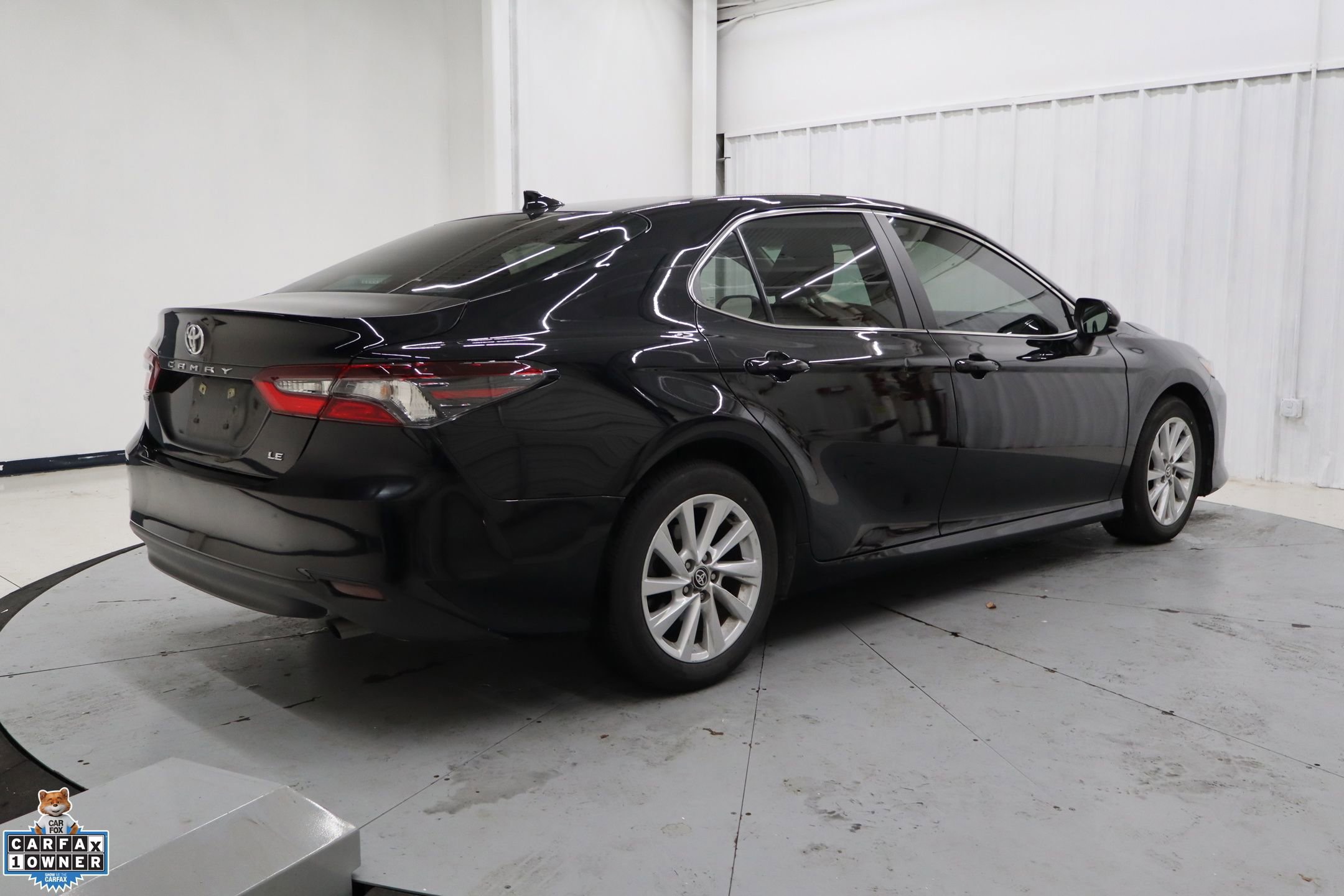 Used 2024 Toyota Camry LE image 7