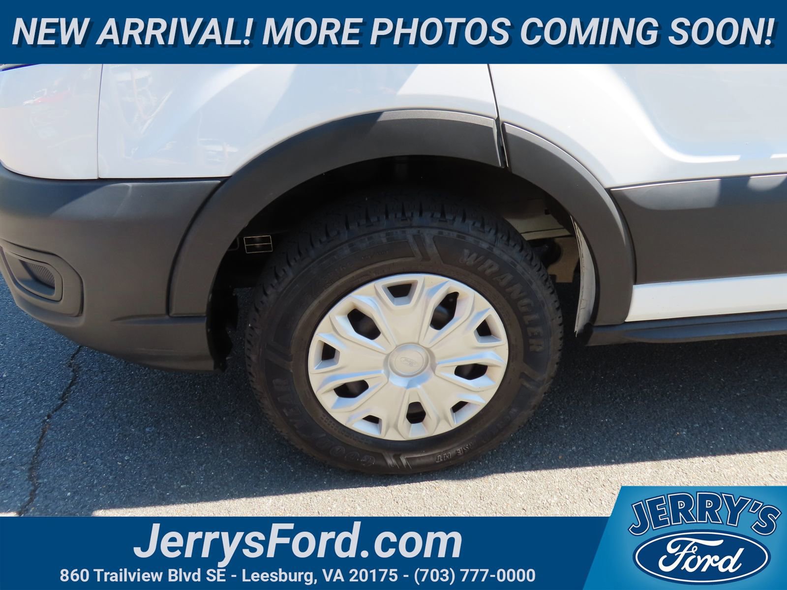 Certified 2023 Ford E-Transit Medium Roof w/ Load Area Protection Package image 11