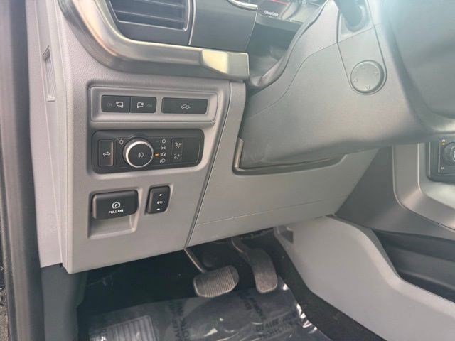 Certified 2022 Ford F150 Lariat w/ Equipment Group 502A High image 14