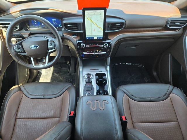 Certified 2022 Ford Explorer King Ranch w/ Premium Technology Package AWD/4WD image 10