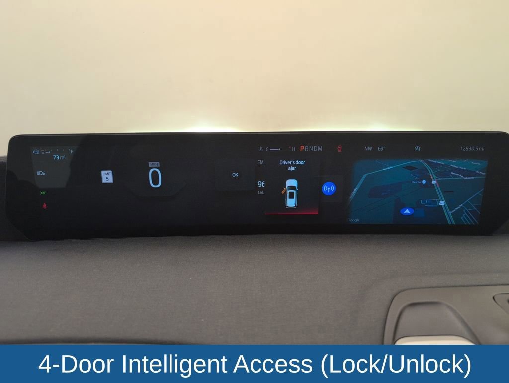 Certified 2025 Ford Expedition Active image 26