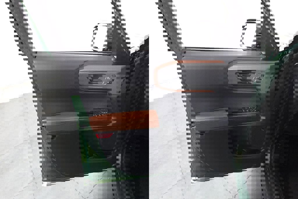 Certified 2025 Ford Bronco Sport Outer Banks w/ Outer Banks Tech Package+ image 8