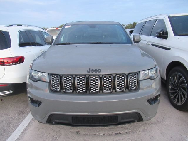 Used 2021 Jeep Grand Cherokee Laredo X AWD/4WD image 2