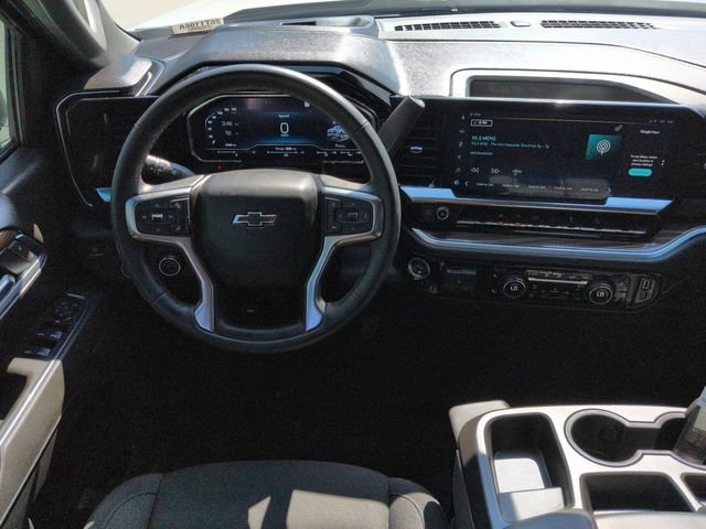 Used 2025 Chevrolet Silverado 1500 RST AWD/4WD image 19