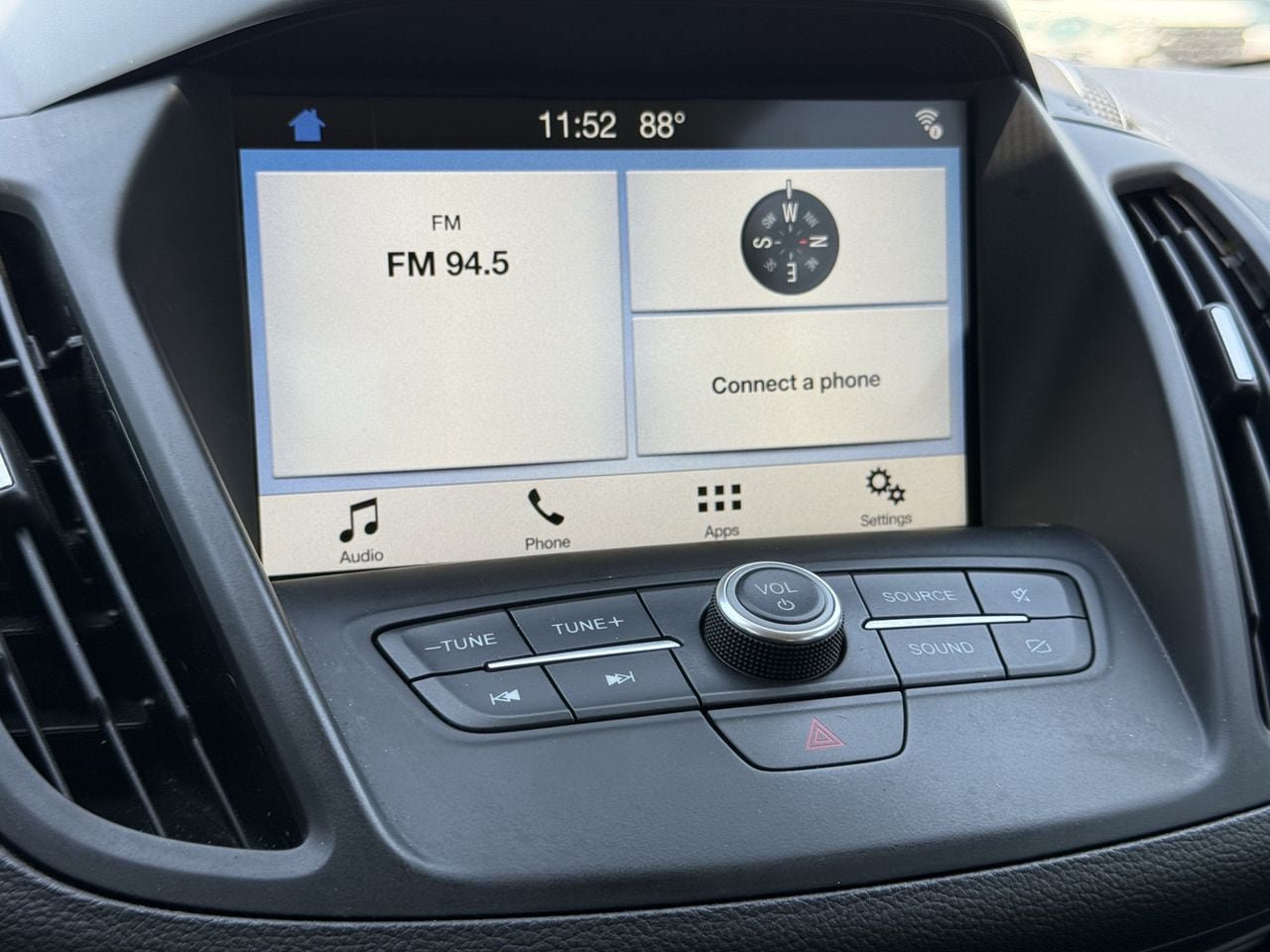 Certified 2019 Ford Escape SE FWD image 18