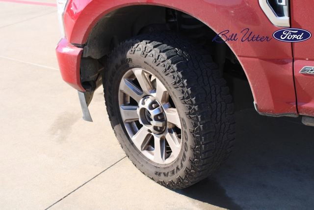Certified 2022 Ford F250 Platinum w/ FX4 Off-Road Package image 9