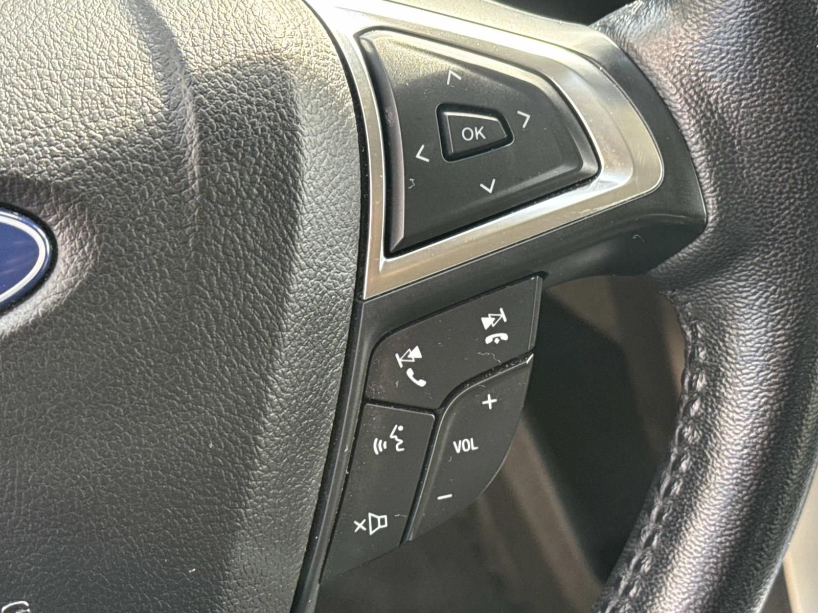 Certified 2023 Ford Edge SEL image 32