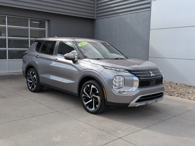 Used 2022 Mitsubishi Outlander SE