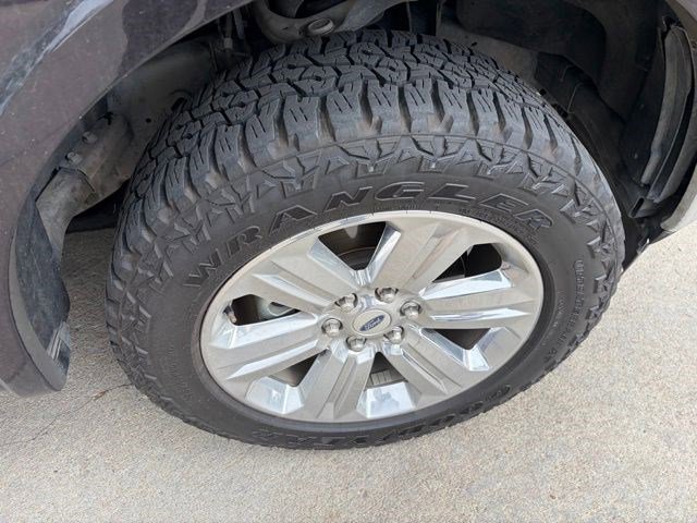 Certified 2020 Ford F150 Lariat w/ Equipment Group 502A Luxury AWD/4WD image 18