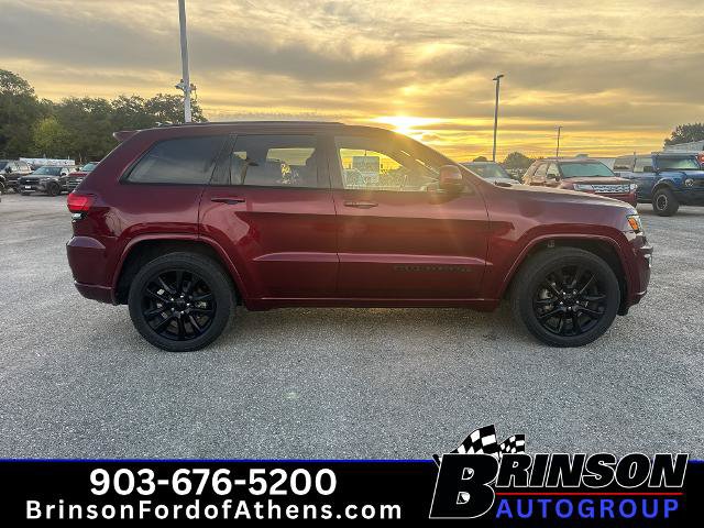 Used 2019 Jeep Grand Cherokee Altitude RWD image 4
