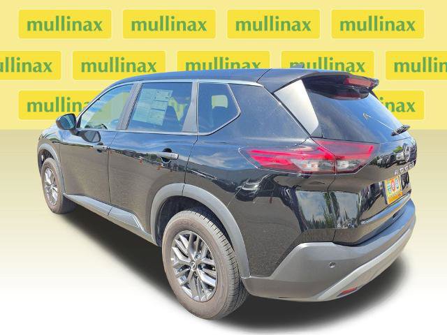Used 2023 Nissan Rogue S AWD/4WD image 11