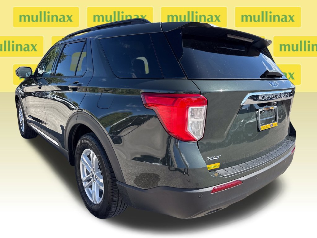 Certified 2023 Ford Explorer XLT RWD image 9
