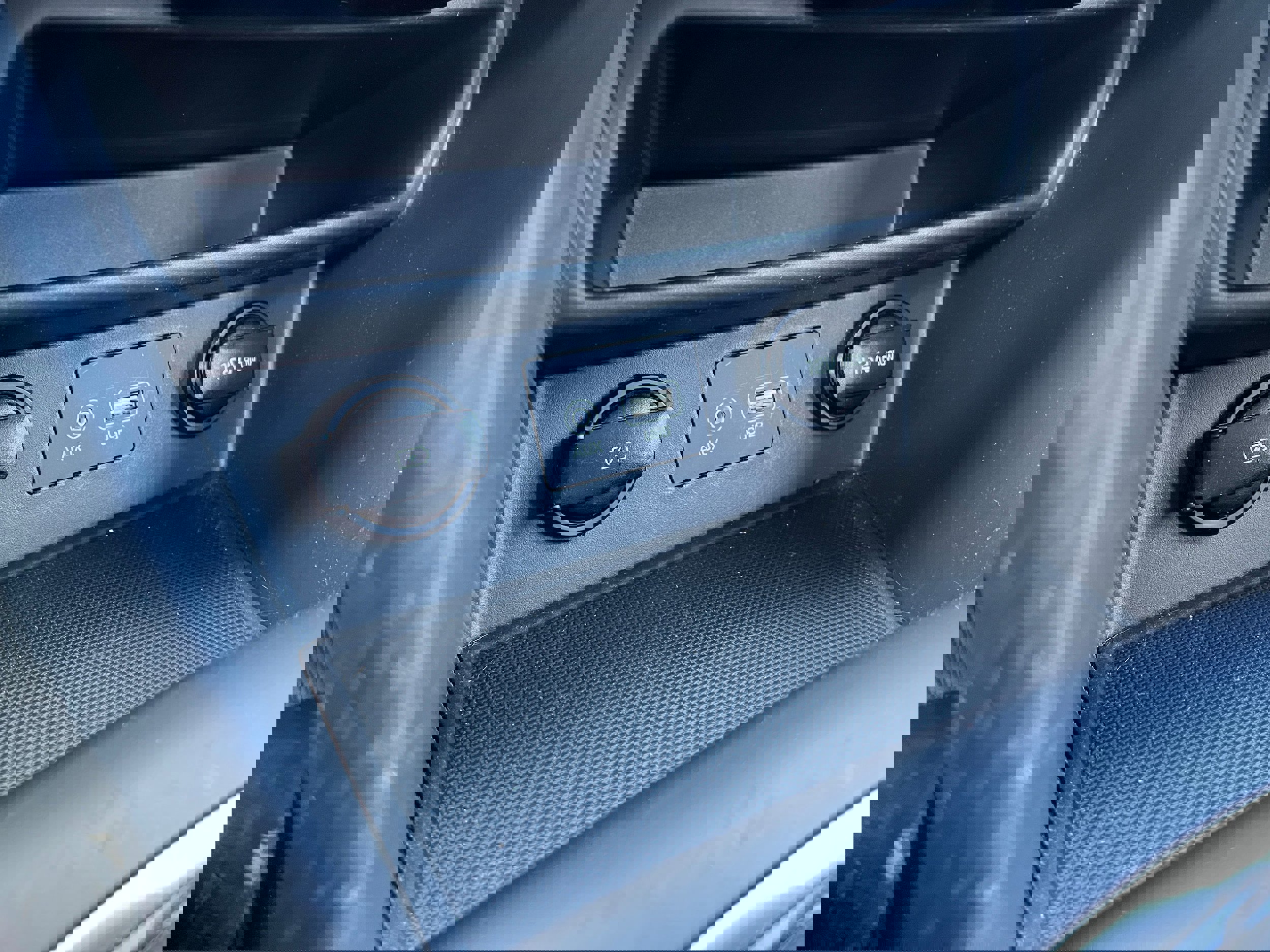 Used 2021 Hyundai Kona SE image 17