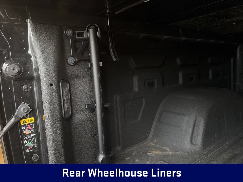 Used 2024 GMC Sierra 1500 AT4 w/ AT4 Preferred Package AWD/4WD image 39