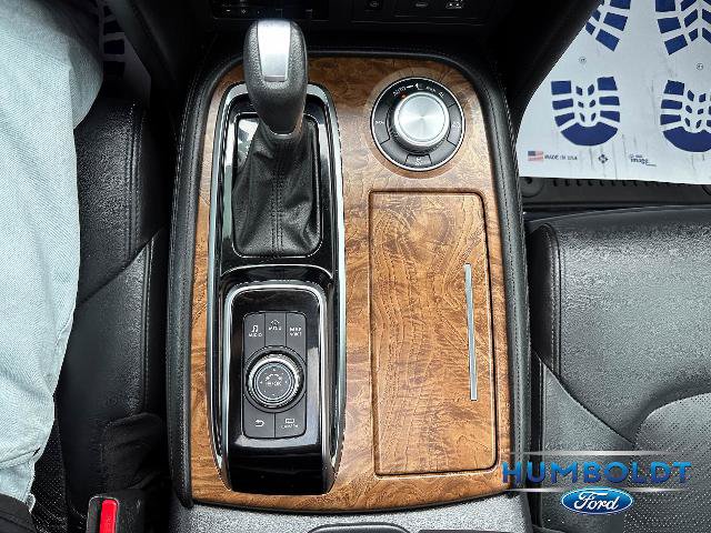 Used 2022 Nissan Armada SL w/ Captain's Chairs Package AWD/4WD image 24