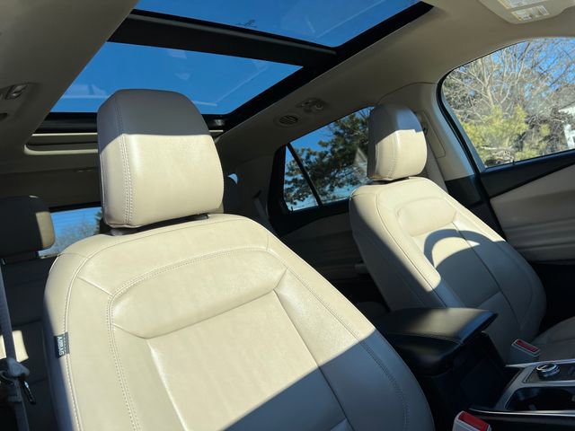 Certified 2022 Ford Explorer XLT w/ Equipment Group 202A image 37