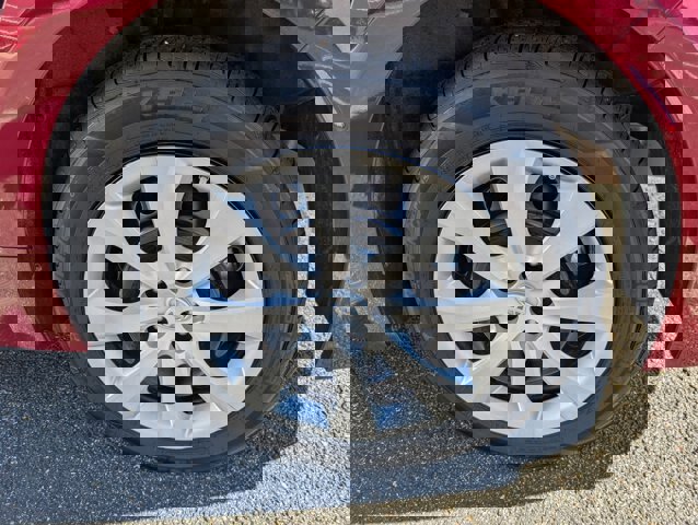 Used 2023 Toyota Corolla LE image 29