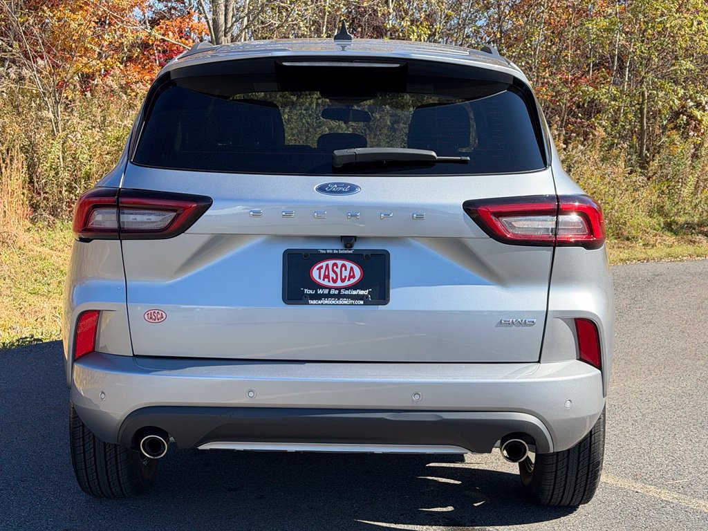 Certified 2023 Ford Escape ST-Line w/ Tech Pack #1 AWD/4WD image 32