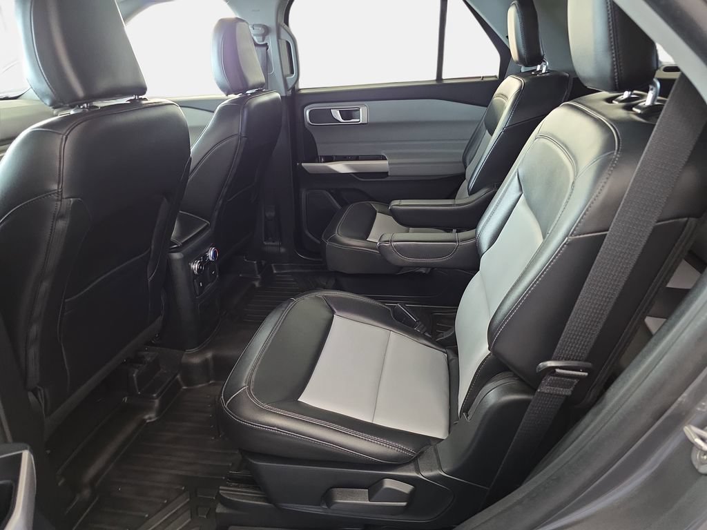 Certified 2023 Ford Explorer XLT w/ Equipment Group 202A AWD/4WD image 11