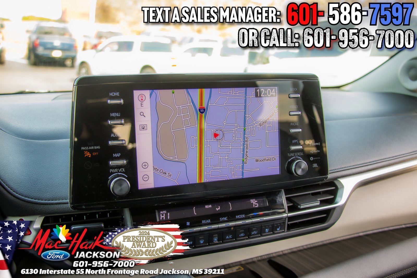 Used 2022 Toyota Sienna Limited image 19