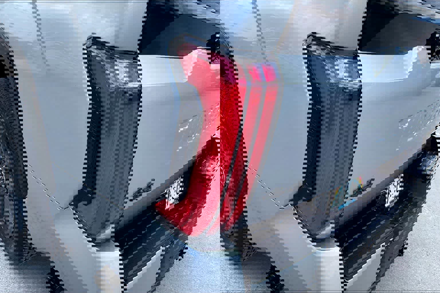 Used 2024 Toyota Tundra Platinum image 32